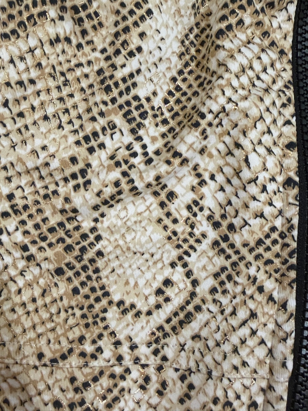 Tail Reversible Snakeskin Print Sleeveless Zip-Up Vest in Beige & Black - Small - Picture 3 of 11
